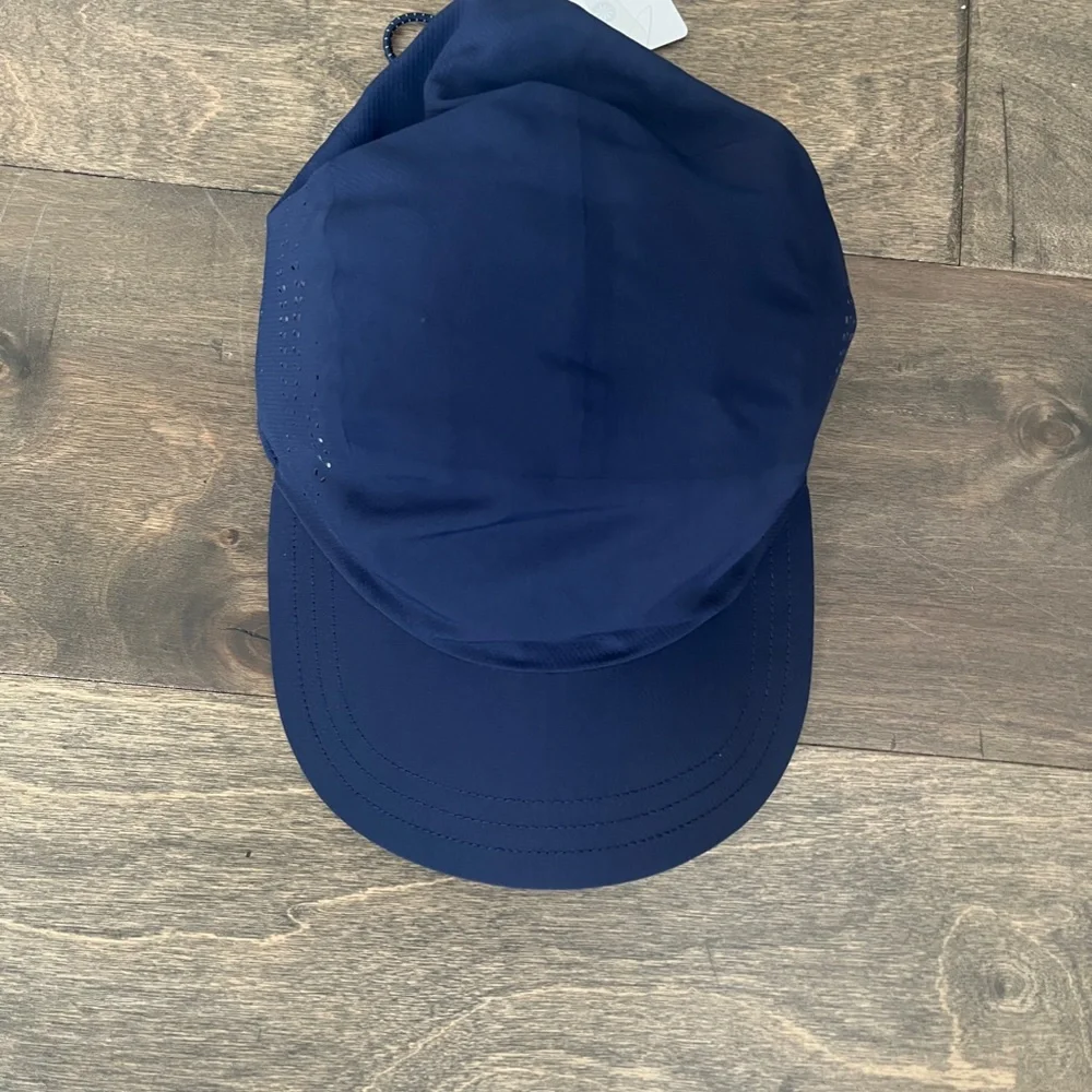 Athleta Ultra Light Run Cap 3.0 Navy